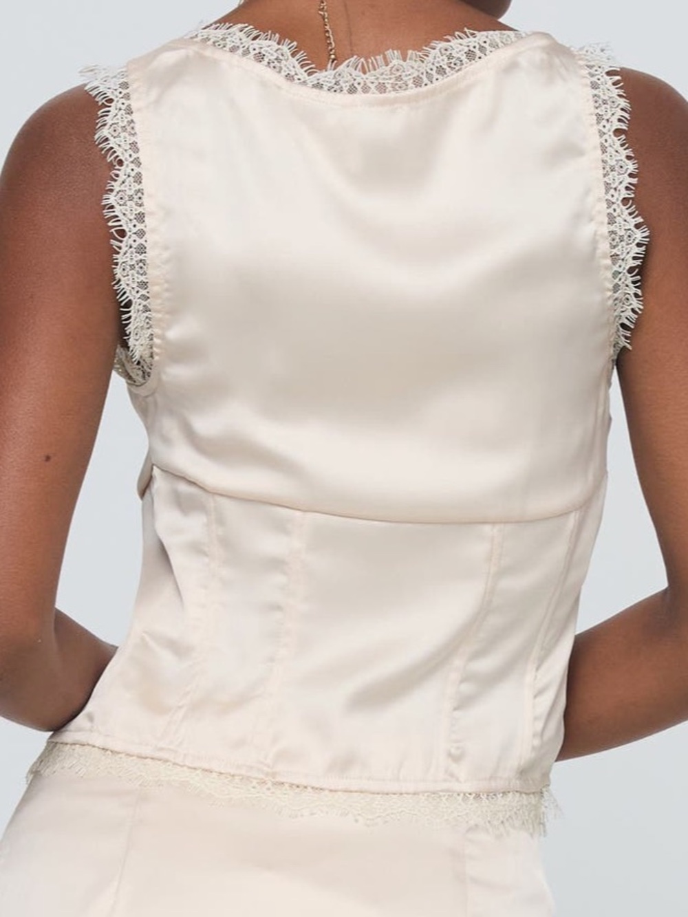 NWT Princess Polly Mavie Lace & Satin Split Tie Top. Size 6. Retail $42 - Picture 2 of 8
